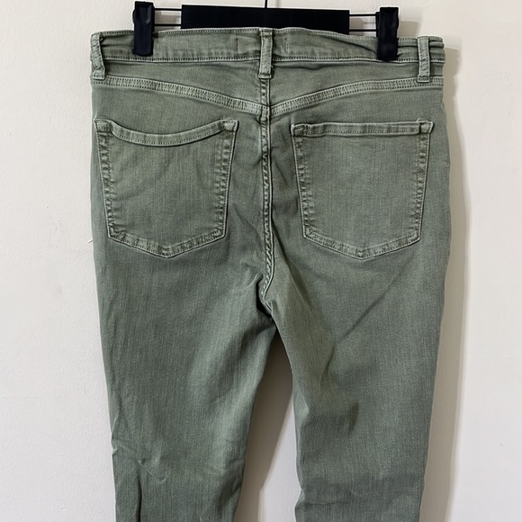 Free People Moss High Rise Distressed Busted Knee Skinny Jeans Size 31 - Picture 8 of 12